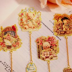 The Little Bear Metallic Bookmark w/Charms Chain (Set of 4)