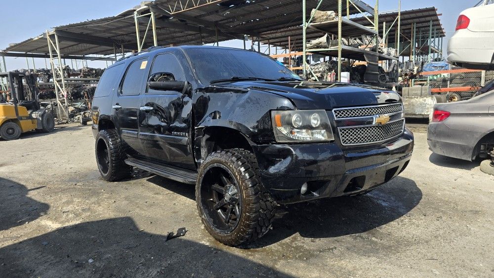 2008 CHEVY TAHOE 4X4 PARTING OUT PARTS FOR SALE PARTES