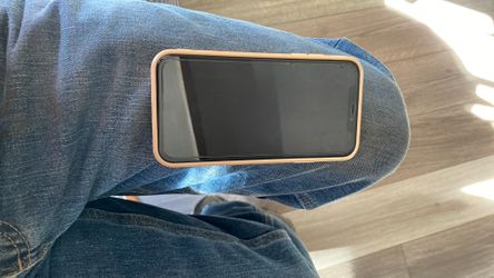 iPhone. 12.