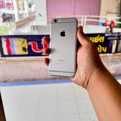 iPhone 6 Plus Unlocked / Desbloqueado 😀 - Different Colors Available