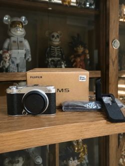 Fujifilm X-M5 X Series Mirrorless Camera Body 26.1MP Silver/Black Wi‑Fi