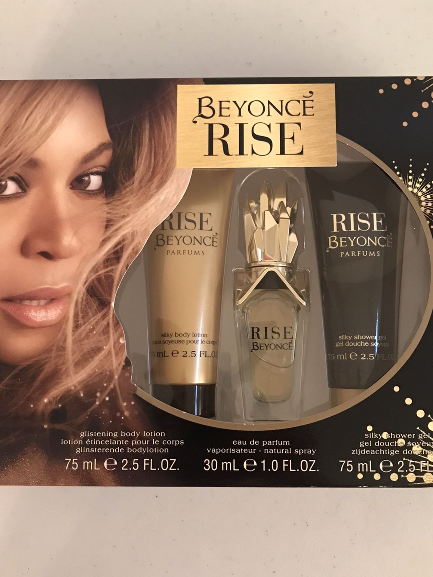 BEYONCÉ RISE Gift Set