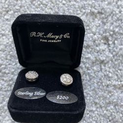 Diamond Stud Earrings 