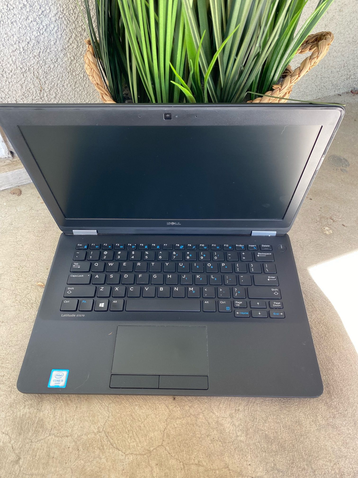 *Dell 6th Gen Laptop with Webcam, HDMI, Bluetooth, and New Battery!*