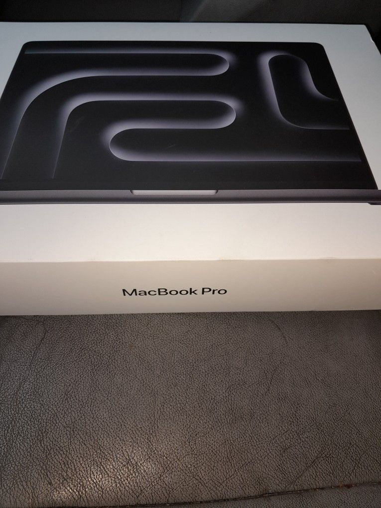 Brand New (2024) MacBook Pro 14 inch M4
