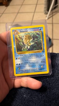 Omastar Pokémon Trading Card in Hard Case