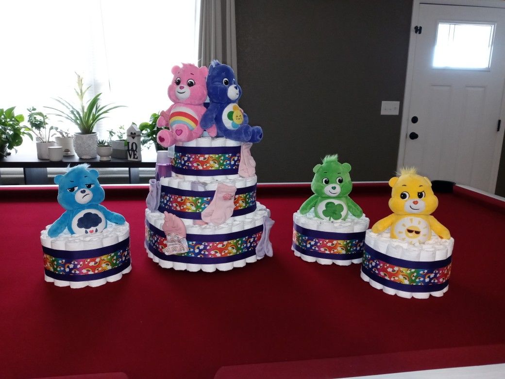 Diaper Cakes And Center Pieces