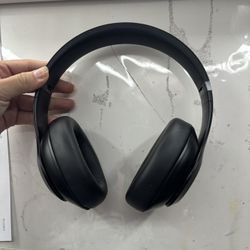 Beats Studio Pro