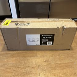   Bathroom Light Fixture 