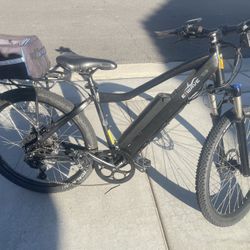 American Flyer E Wave Tour E bike  With charger 