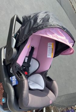 Carseat carrier and base infant
