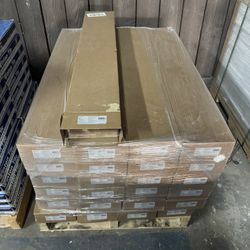 TrafficMaster Apple Valley 6 MIL x 6 in. x 36 in. Golden Brown Click Lock Waterproof Luxury Vinyl Plank Flooring (23.95 sq. ft./Case)