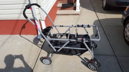 Joovy twin Roo stroller