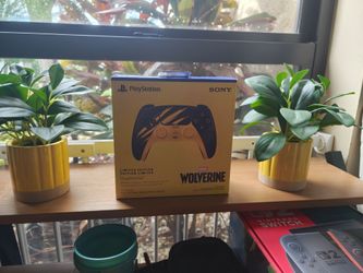 Sony PlayStation DualSense Wireless Controller - Marvel Wolverine Limited Edition