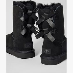 UGG woman’s Bailey Bow Boot