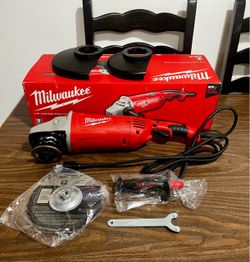 Milwaukee 15 Amp 9” Angle Grinder