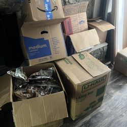 Moving Boxes And Wraps 