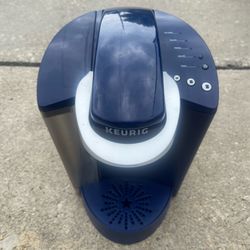 ☕ Keurig K-Classic Coffee Maker — MUST GO