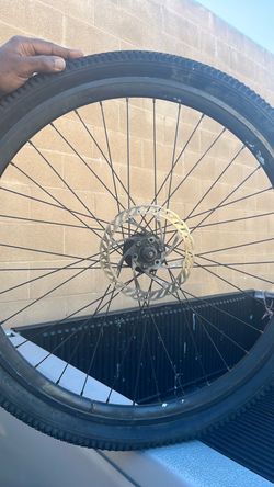 Vitesse bicycle, tire and rim