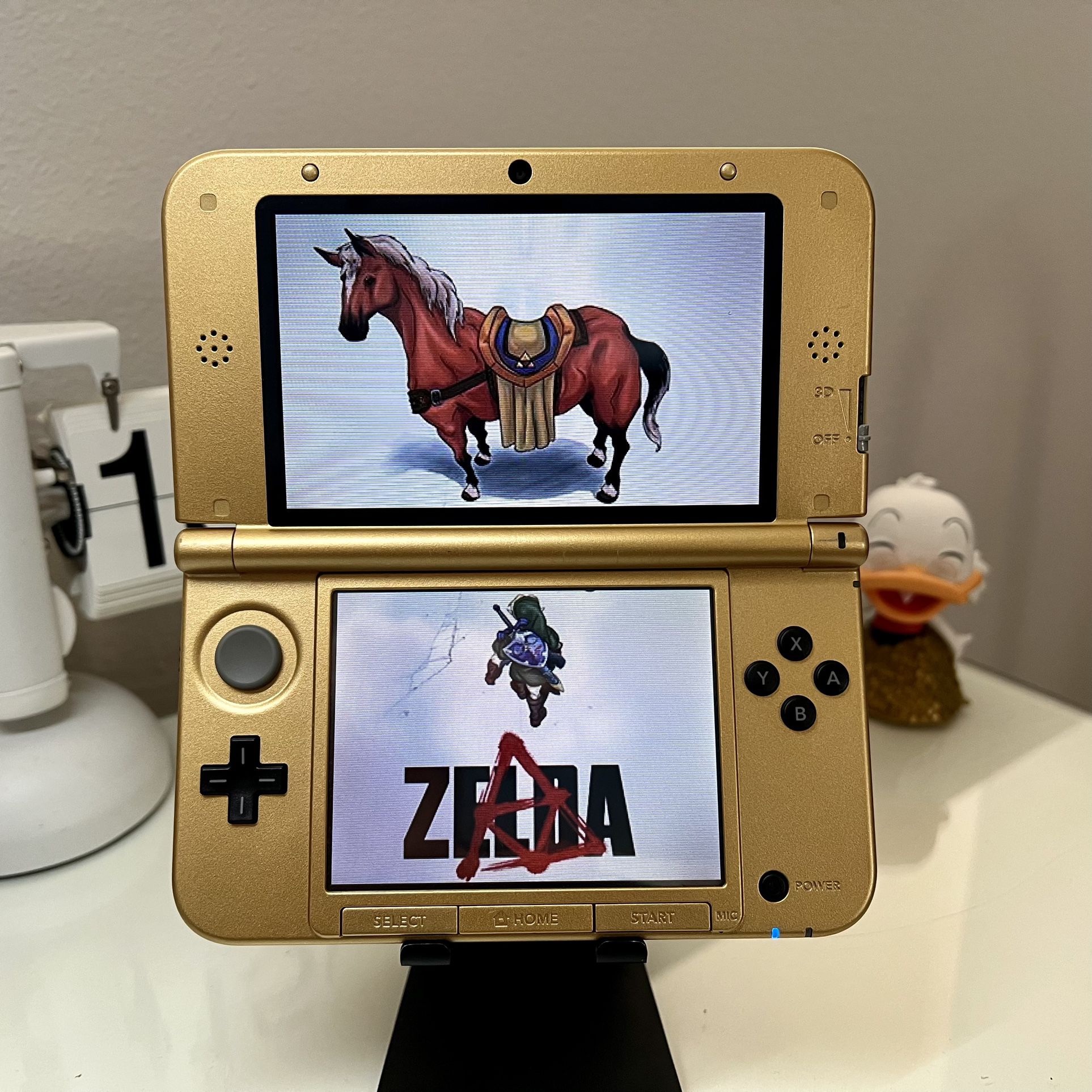 Nintendo 3DS XL Gold Zelda Edition W/ 128gb Games Metroid Pokémon More
