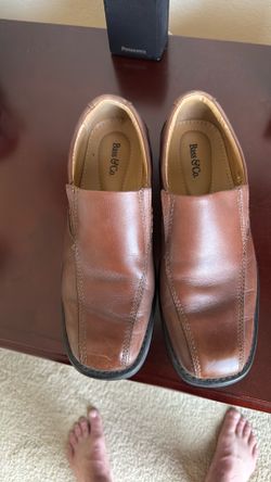 Bass leather shoes 9.5. New only worn once