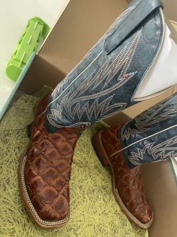 Kid Boots Size 4