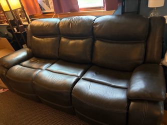 Leather dual recliner couch