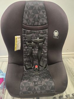 Toddler Carseat In Great Condition 