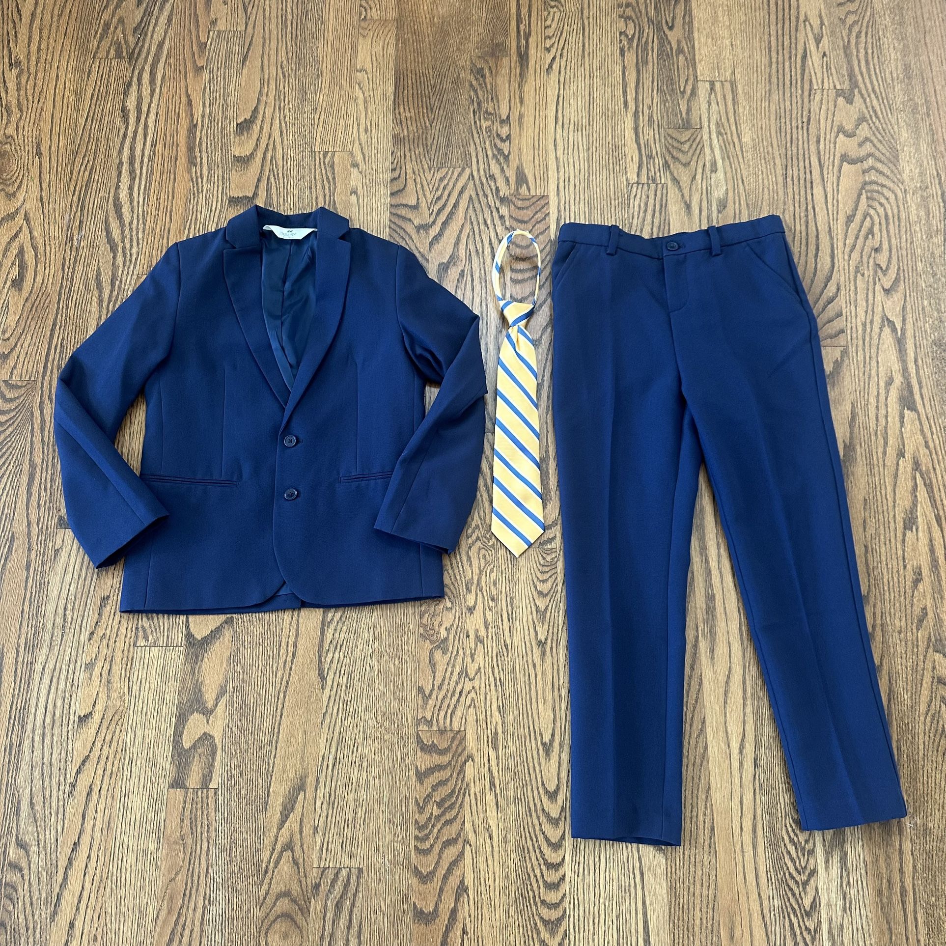 Size 8 Boys Two-Piece H&M Brand Blue Suit with Coordinating Neck Tie