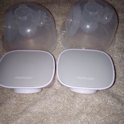 Barely Used Momcozy  S9