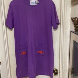 Purple Red Hat Lady Top Two Front Pockets Medium 