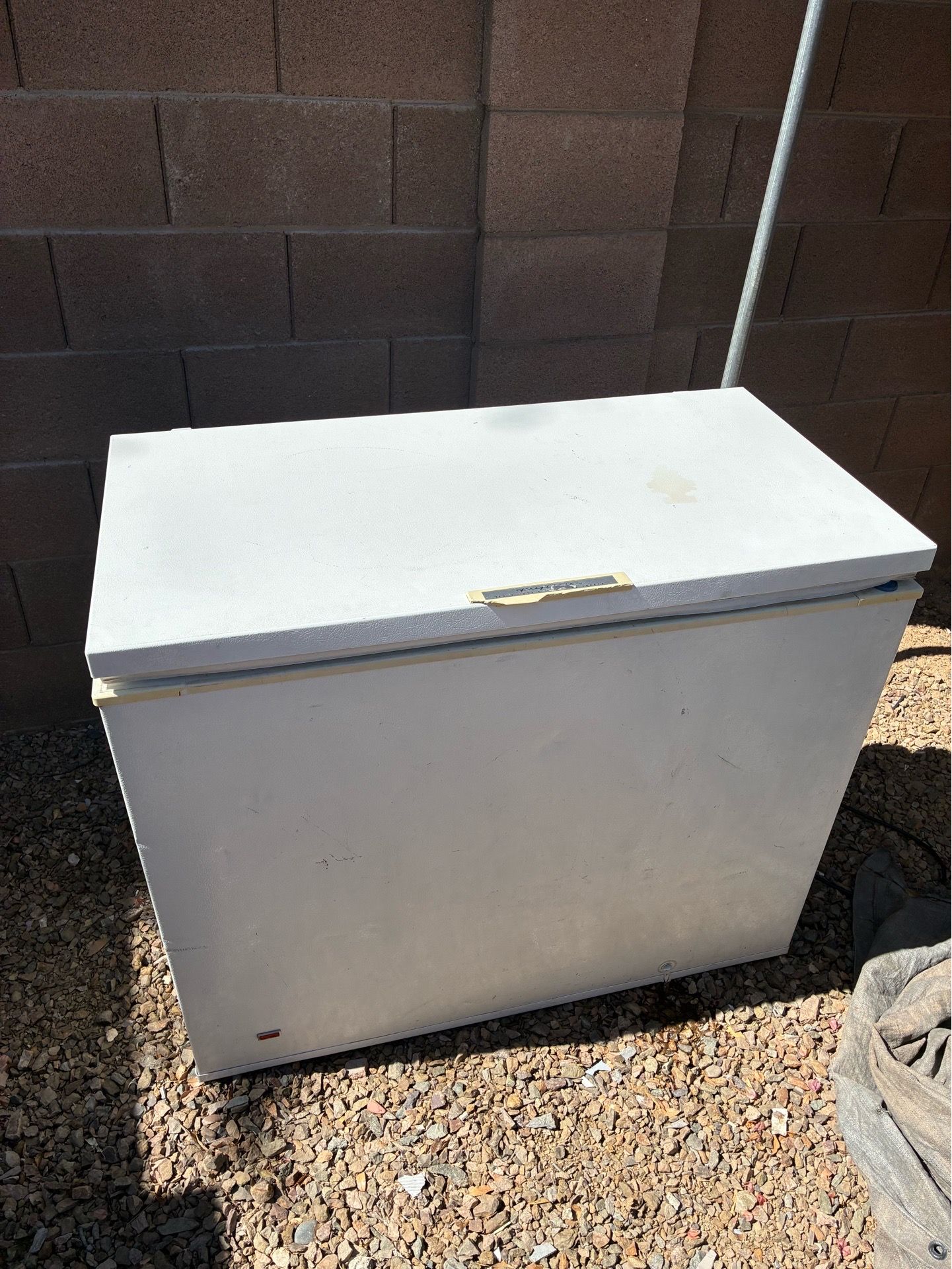 Frigidaire chest freezer