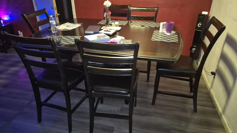 Dinning Table