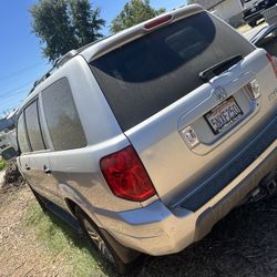 2004 Honda Pilot 