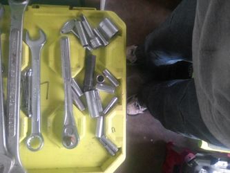 3/4" Ratchet W/sockets Craftsman 