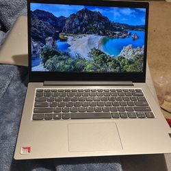 A Lenovos Laptop 