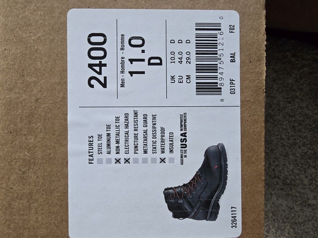 Brand NEW Redwings-11D
