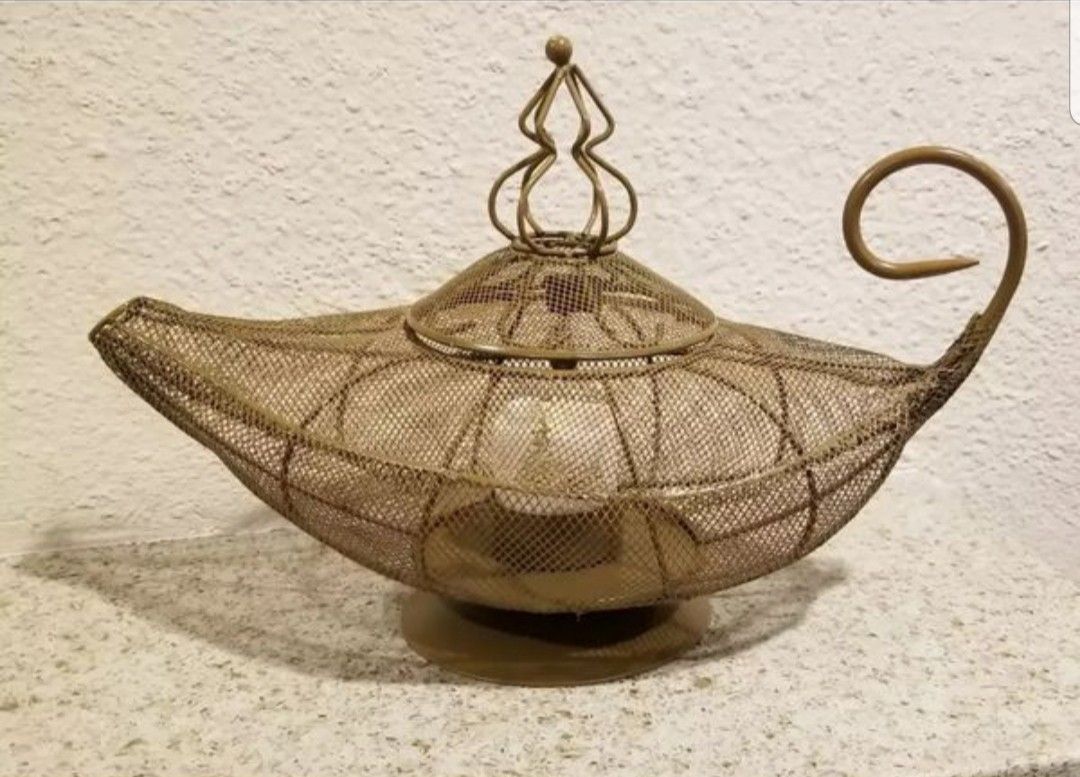 Candle holder