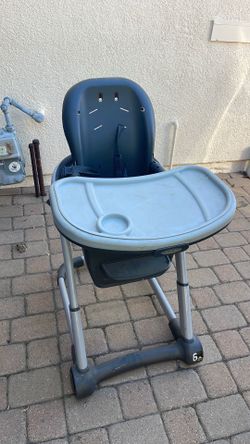 High chair/feeding chair