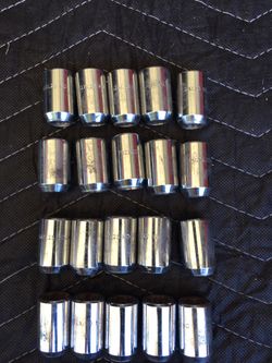 Concave Lug Nuts set 20 Qty 12x1.25