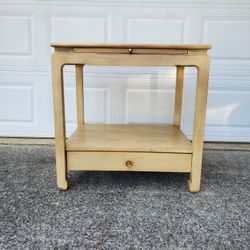 Vintage Hickory Sara Side Table