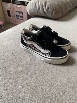 Flower Vans Size 10.5