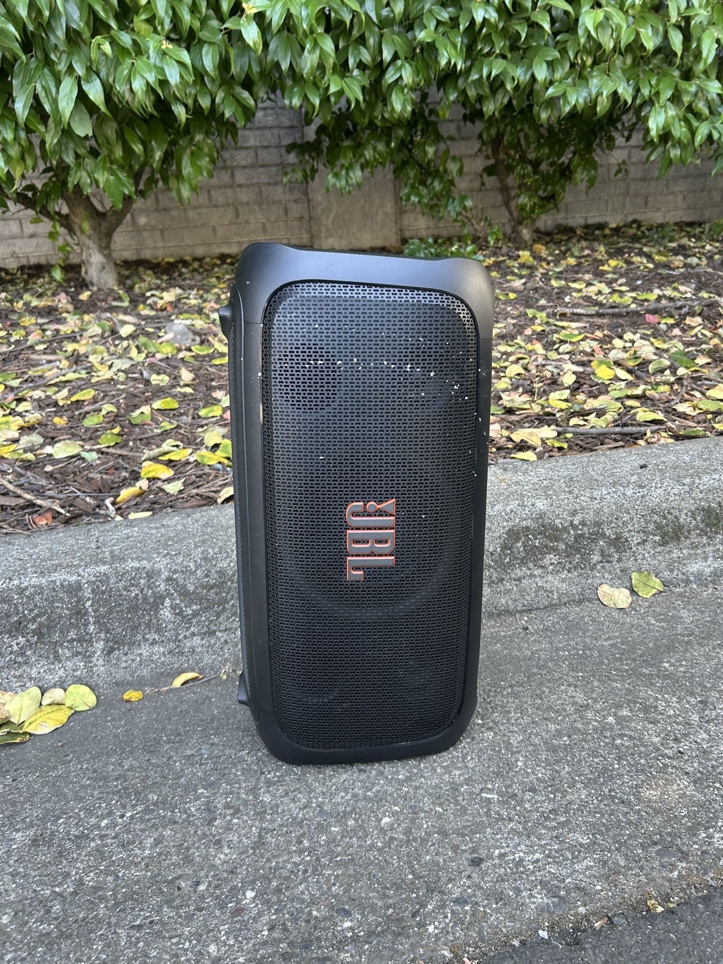 JBL Speaker