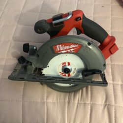 MILWAUKEE M18 1/2” CIRCULAR SAW (TOOL ONLY)