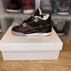 Women’s Jordan 4 Starfish Sz 5