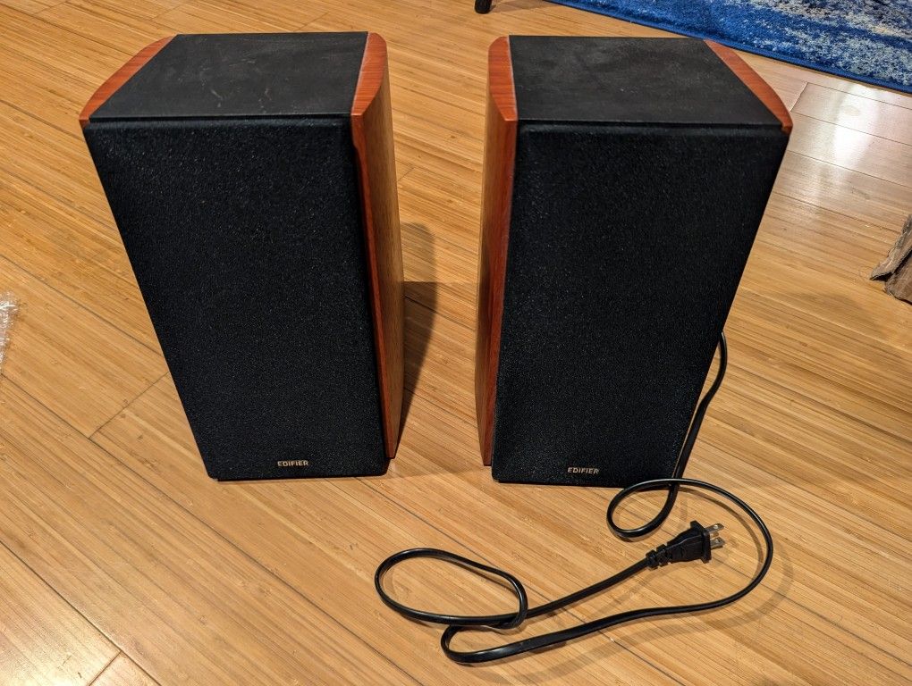 Edifier R2000DB Powered Bluetooth Speakers