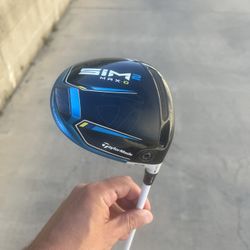 Sim2 Max d Taylor made Driver On Fujikura R Flex Shaft