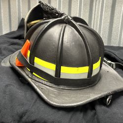 Large N6A Leather Fire Helmet