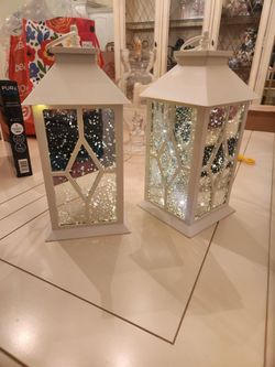 Decorative lanterns with different light modes