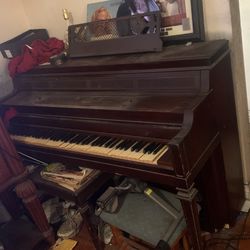 Everett 1930 Piano